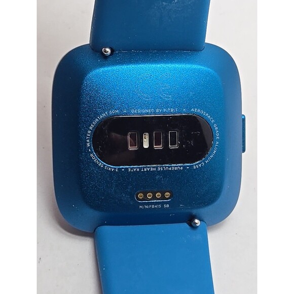 Fitbit Versa Lite FB415 Marina Blue Smartwatch HR 50m Aluminum Case With Charger - Picture 10 of 11